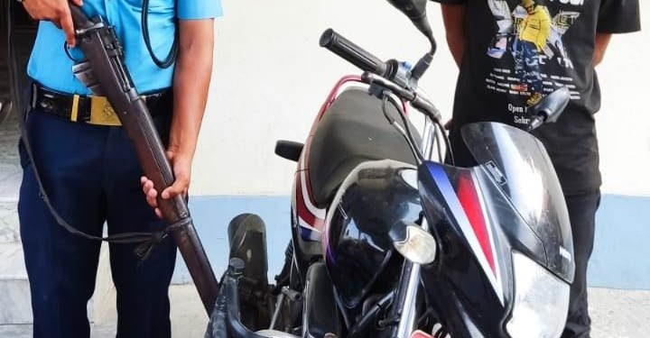 धनुषाबाट मोटरसाइकल चोरी आरोपमा एक युवक प क्राउ