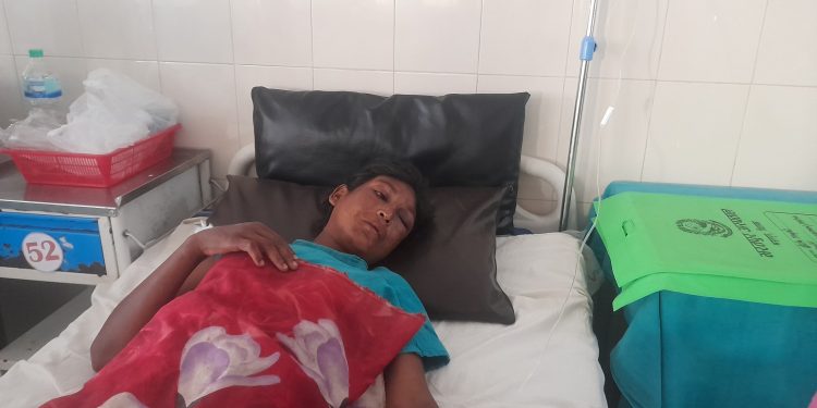 श्रीमानले मलद्वारमा लौरो घुसाउँदा सख्त घाइते भएकी श्रीमतीको मृ त्यु