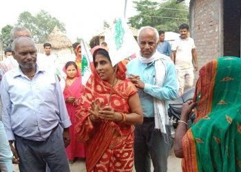 सिरहाको भगवानपुरमा गाउँपालिकामा काङ्ग्रेस नेतृ ककुलता यादव घर दैलो कार्यक्रममा