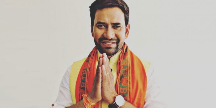 निरहुआ: भोजपुरी फिल्मका स्टारबाट आजमगढको ‘नायक’ सम्म