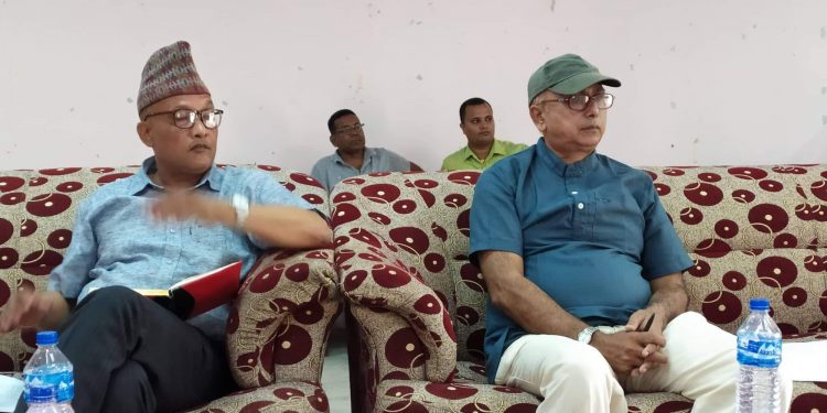 सिरहाको लहानका सामुदायिक विद्यालयको समस्या समाधान गर्न बृहत शिक्षक भेला
