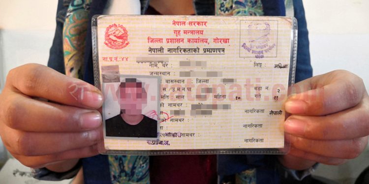 दोहोरो नागरिकता लिने धमाधम फेला पर्दै