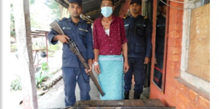 धनुषामा प्रहरीमाथि गोली चलाउने प क्राउ