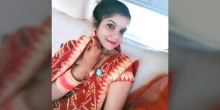 बीमाको रकम हात पार्न श्रीमतीलाई कारसँगै नदीमा खसाएर ह त्या गरे पनि अन्ततः यसरी खुल्यो पोल