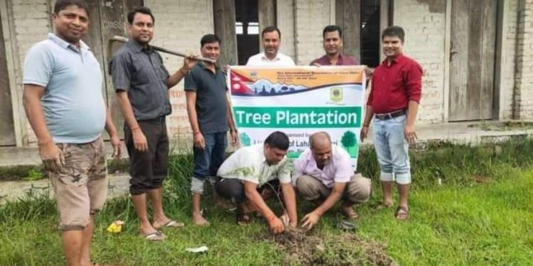 सिरहाको लहानलाई हराभरा बनाउन ल्यान्स क्लव अफ लहान फुलवारीको जोड