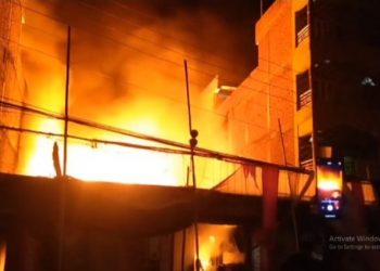 जनकपुरधामको कदम चोकमा भीषण आगलागी, ३ जना घाईते (भिडियो सहित)