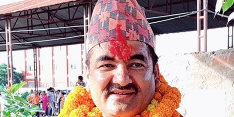 यातायात कार्यालय प्रमुखको पदबाट राजीनामा दिएर प्रतिनिधिसभामा दिए स्वतन्त्र उम्मेदवारी