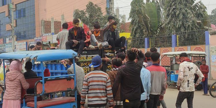 सरस्वती पूजामा अश्लील गीतको बाहूल्य