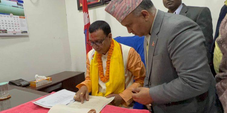 मधेशका मुख्यमन्त्री सरोज यादवले गरे पदभार ग्रहण