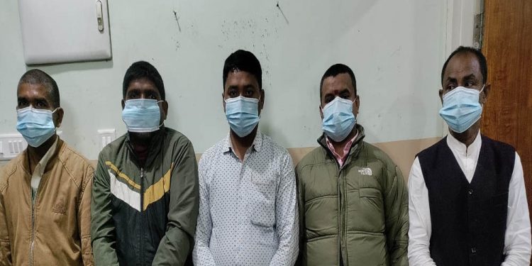 महोत्तरीबाट दुई दिनमा दश बिचौलिया प क्राउ