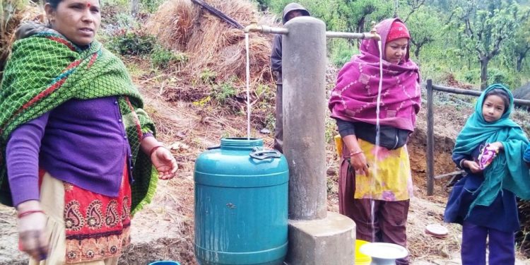 सिरहा : दलित बस्तीमा स्वच्छ खोनपानी उपलब्ध गराउन प्राथमिकता
