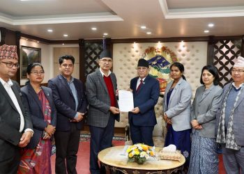 एमालेका मन्त्रीहरुले प्रधानमन्त्रीलाई बुझाए राजीनामा