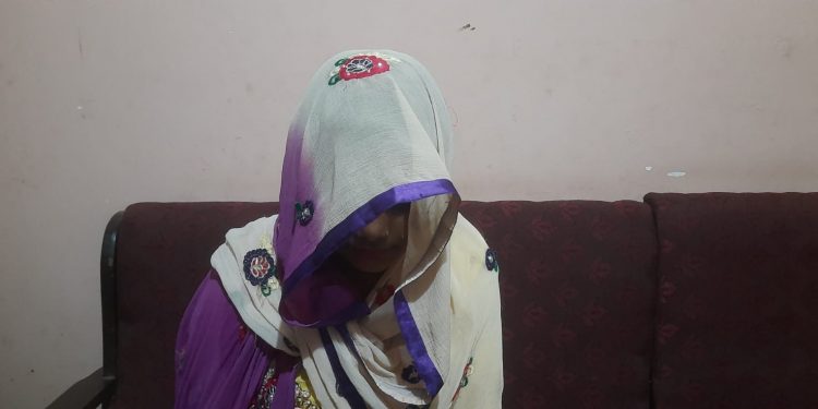 महोत्तरीमा नन्दले आफनै भाउजुलाइ देवर र ससुरासँग शा रीरिक सम्बन्ध राख्न गरे जबरजस्ती