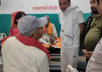 मधेस प्रदेशका मुख्यमन्त्री यादव सर्वसाधारणको भेषमा प्रादेशिक अस्पताल जनकपुरधामको आकस्मिक अनुगमनमा