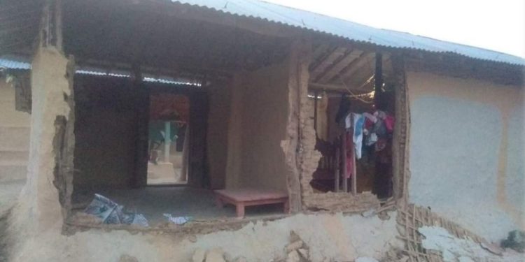 सिरहामा हात्तीको आक्रमणबाट एक जनाको मृ त्यु, तीन घरमा क्षति