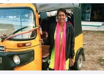 अटो चलाएरै सन्तानलाई डाक्टर बनाउन सफल यी महान आमा