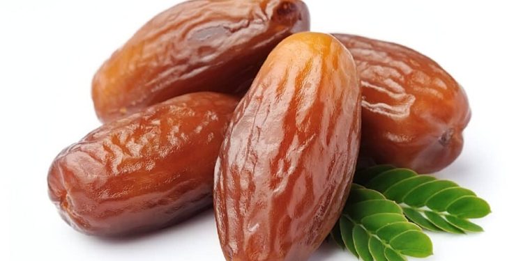खजुर : खाली पेटमा खाने वा खाना खाइसकेपछि ? दिनमा कति खाने ? बच्चालाई धेरै नदिनुहोस्
