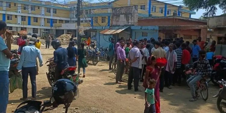 सप्तरीको राजविराज स्थित शिव इनटरनेशनल बोर्डिङ स्कुलमा करेन्ट लागेर विद्यार्थीको मृ त्यु