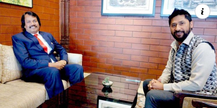 नजिकिँदै रास्वपा–जनमत पार्टी : कार्यगत एकताको पहल सुरु