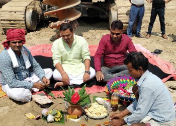 संयुक्त पालिका प्रमुख द्वारा बिहुल पुलको शिलान्यास सम्पन्न ।ल