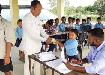 सिरहा : पारदर्शिताका साथ प्राधानाध्यापक