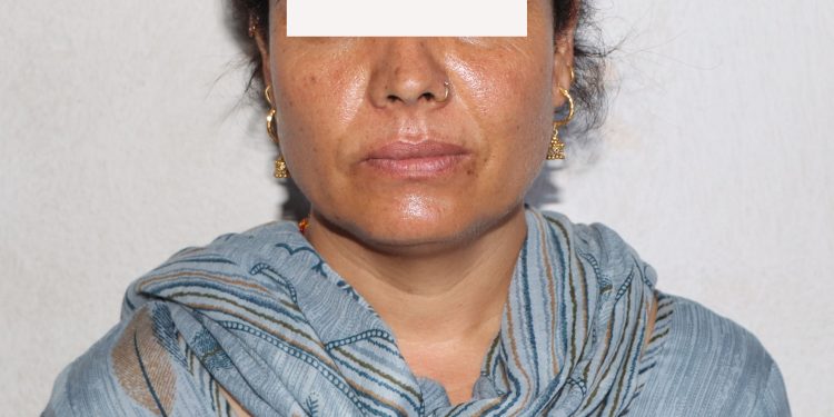 अनलाईन ठगी गर्ने एक महिला प क्राउ