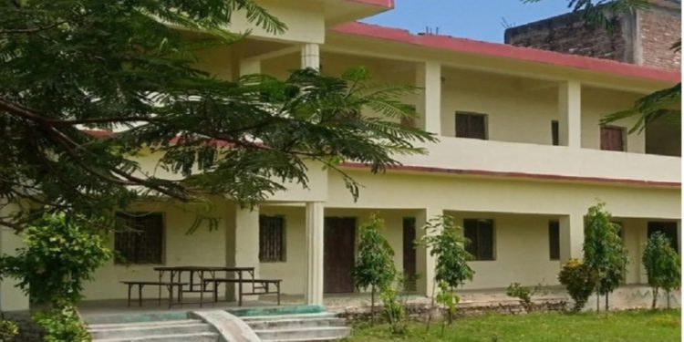 सर्लाहीको हरिपुर्वा नगरपालिकामा दुई महिनादेखि तालाबन्दी