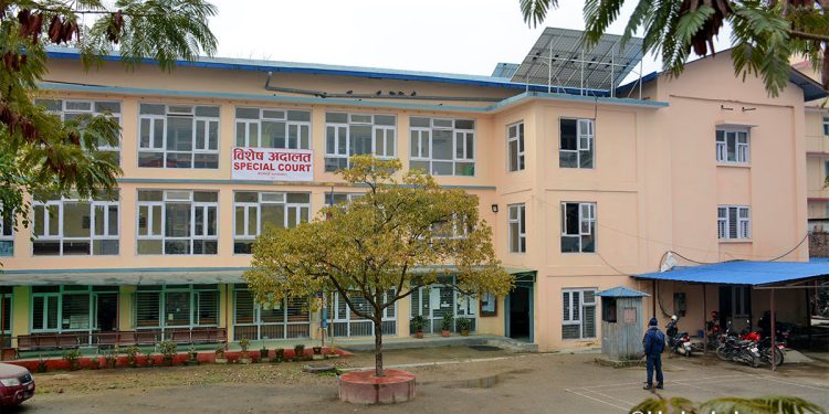 सिरहाको इलाका प्रहरी कार्यालय मिर्चैयाको प्रहरी सहायक निरीक्षक सचिनकुमार भदैसवारविरुद्ध विशेष अदालतमा मुद्दा दायर