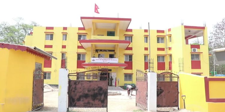 सिरहाको लहान नगरपालिकाको ज्यादति बढदो नगरवासी अनहकमा दुख खेप्दै