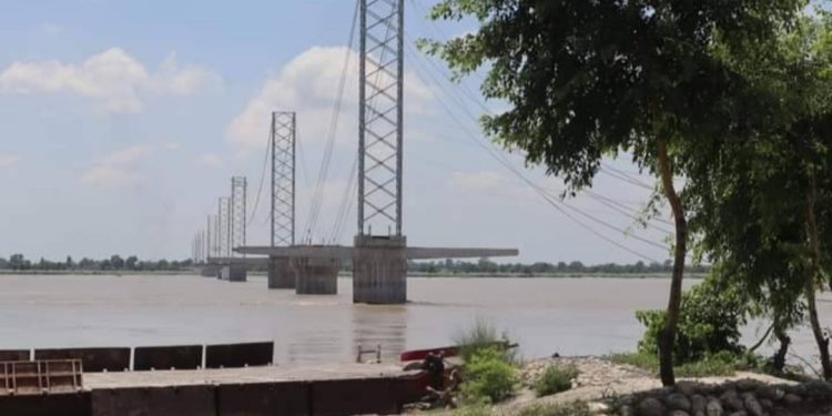 नारायणी नदी पारीको बस्ती सुस्ता