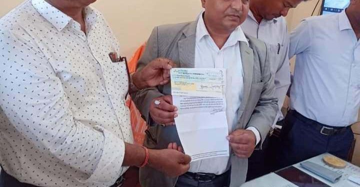 एतिहासिक पाईलाका साथ मेयर महतो