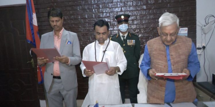 मधेश प्रदेश सरकारमा कांग्रेसका मोहमद समिम र जनमतका चन्दन सिंह मन्त्री नियुक्त