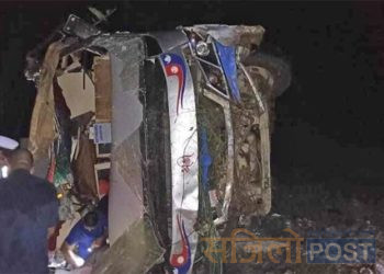 काठमाडौंबाट जनकपुर हुँदै महोत्तरी आउँदै गरेको तीर्थयात्री बोकेको बस बारामा दुर्घटना,७ जनाको मृ त्यु, १९ जना घाइते