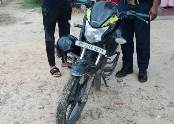 धनुषा : भारतीय नागरिक काे माेटरसाइकल भेटियो