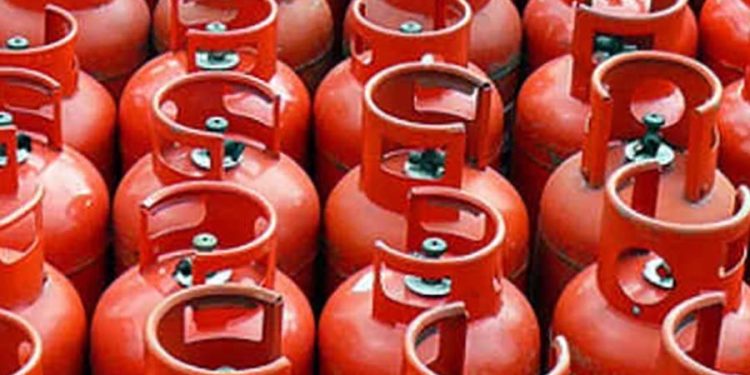 ह्वात्तै घट्यो एलपी ग्यासको मूल्य, अब कति पर्छ ?