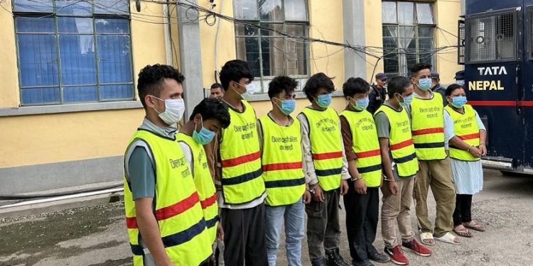 ५२ लाख भन्दा बढी नेपाली नक्कली नोटसहित ९ जना प क्राउ