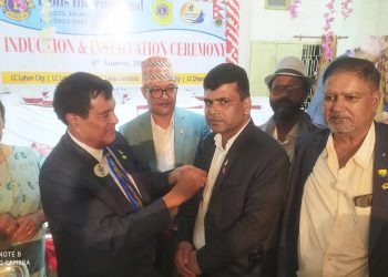 सिरहाको लहानमा ५ वटा लाईन्स कलबको संयुक्तरूपमा पदस्थापना सम्पन्न
