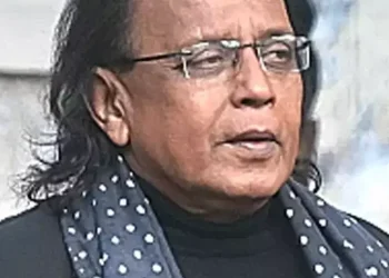 मिथुन चक्रवर्ती अस्पताल भर्ना