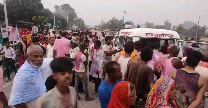 धनुषामा एम्बुलेन्सको ठक्करबाट मोटरसाइकलमा सवार एक युवकको मृत्यु