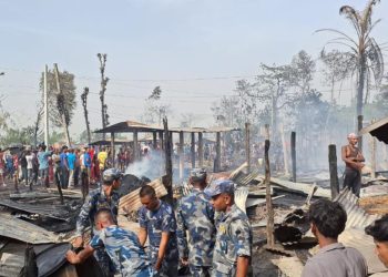 सप्तरीमा भएको आगलागीले टोलै खरानी
