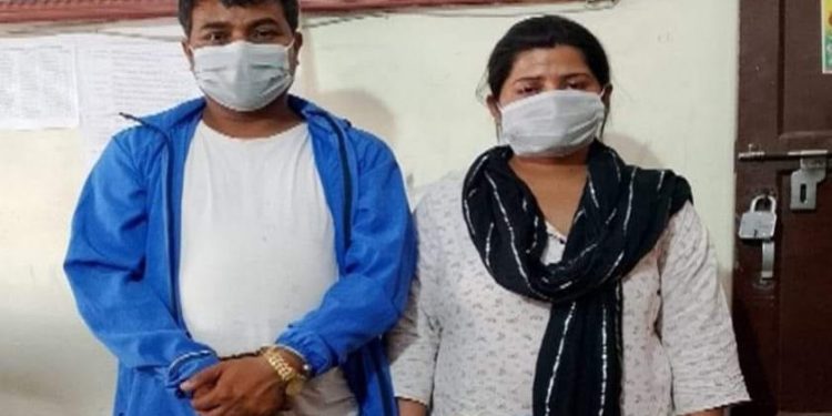 गाँजासहित दम्पत्ति पक्राउ