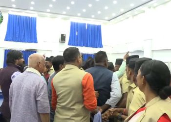 मधेश प्रदेश सभामा जनमतको अवरोध, बैठक १० मिनेटका लागि स्थगित