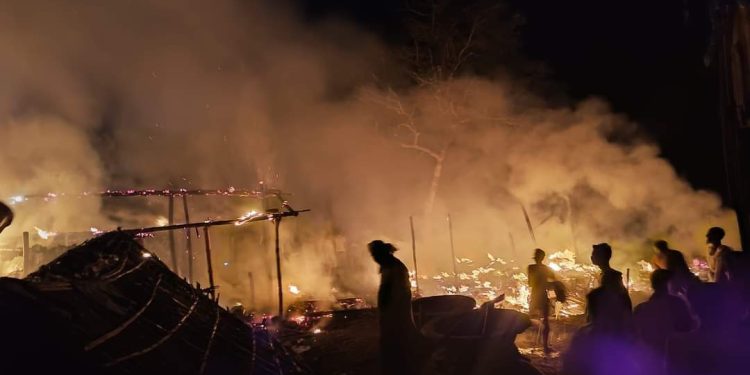 राैतहटमा आगलागी हुदा १० लाख बढीको क्षती