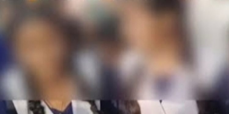 छात्राको संवेदनशील अंग छुने गणित शिक्षकलाई रामधुलाई