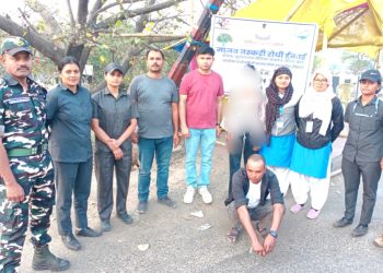 सामाजिक सञ्जालबाट प्रेम सम्बन्धमा पारी १७ वर्षीया नेपाली नाबालिकालाई भारततर्फ लैजाँदै गरेका युवक पक्राउ