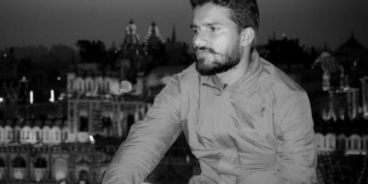 कारले मोटरसाइकललाई ठक्कर दिँदा पत्रकार रोहिताको मृत्यु