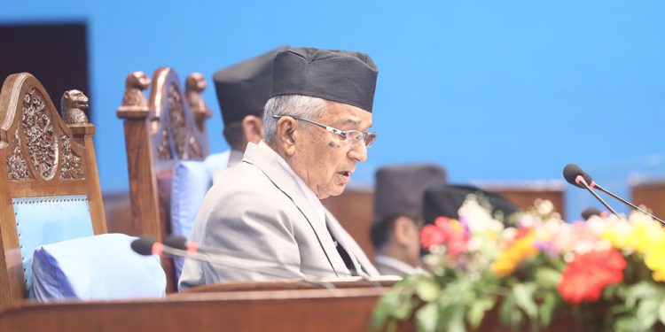 सरकारी विद्यालयका शिक्षक र कर्मचारी राजनीतिक दलको सदस्य बन्न नपाउने