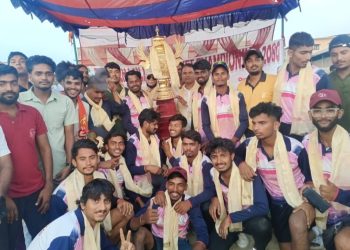 टाटा पेन्टस दोस्रो अन्तर कलेज क्रिकेट च्यम्पियनसिप २०८० को उपाधि राराब कॉलेजलाई