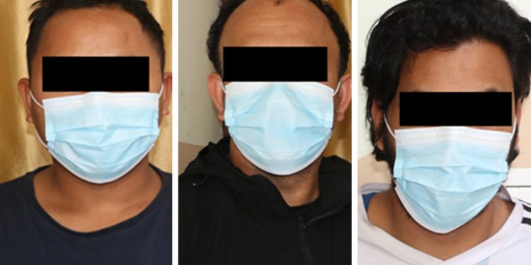 महिलाई पार्किङमा रहेको गाडीमा लगेर सामूहिक करणी गरेको आरोपमा ३ जना पक्राउ