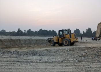 रातु नदी उत्त्खननविरुद्ध सर्वोच्चको अन्तरिम आदेश बदर माग गर्दै बर्दिवास नगरको सर्वोच्चमा रिट